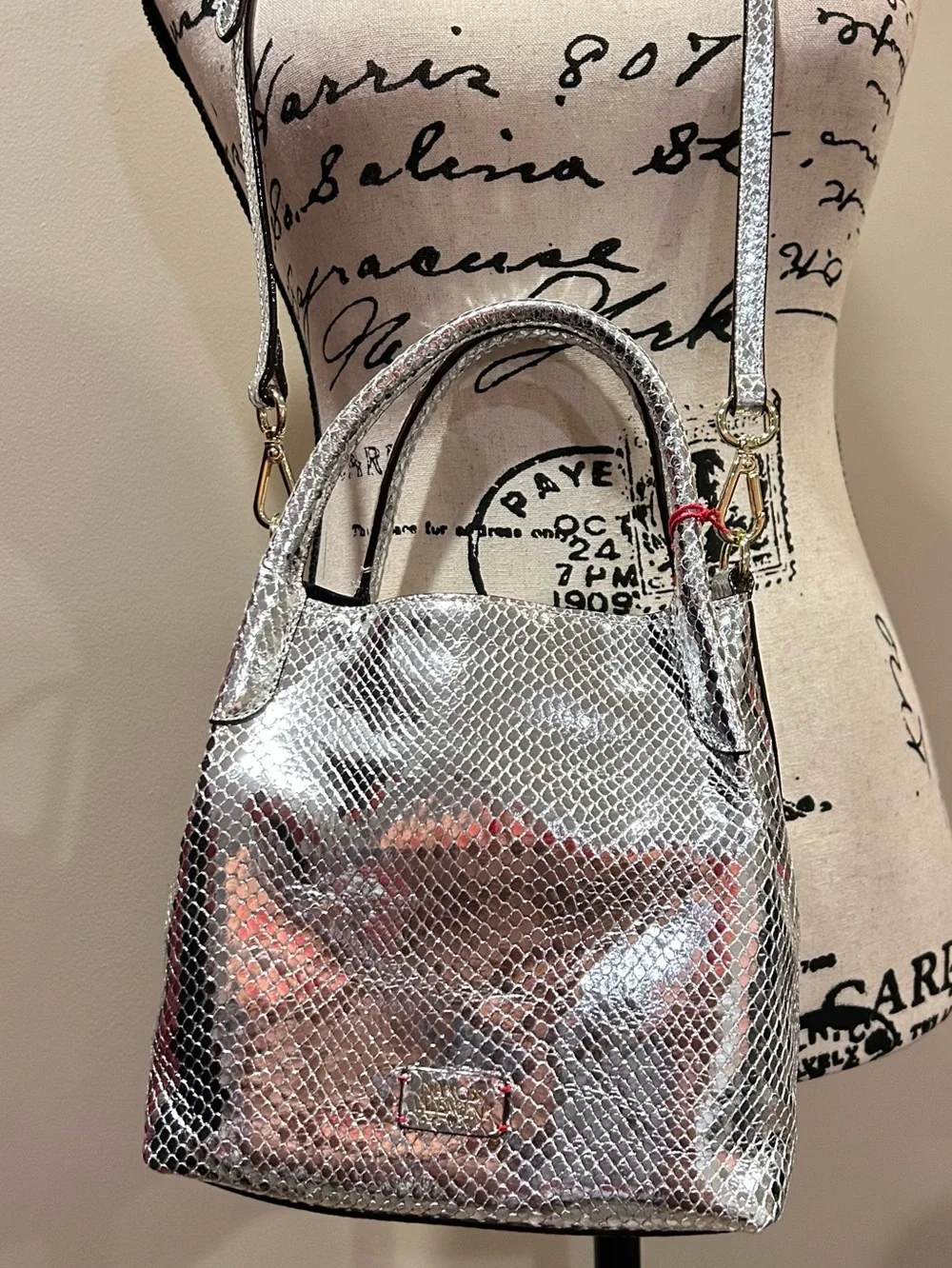 Frances Valentine Teeny Sweet Pea Snakeskin Embossed Metallic Leather Handbag_12